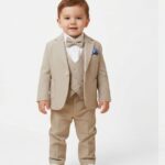This 5-piece boys’ suit set